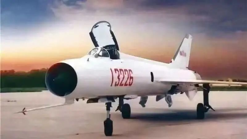 施荣明:从飞机结构设计到振动强度专家的转型之路