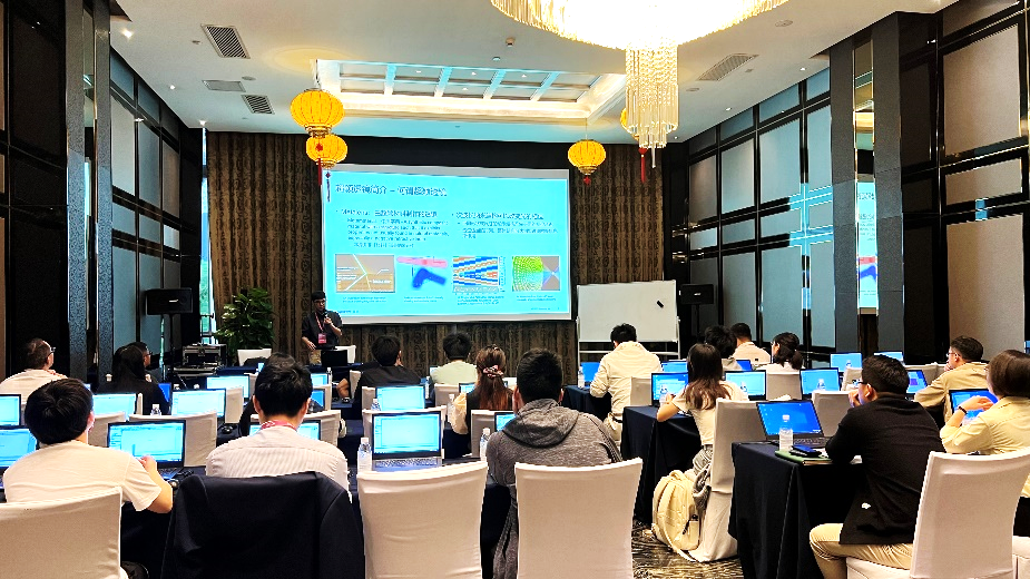 新思科技登陆中国国际精密光学技术大会:揭秘超透镜设计制造背后的硬核实力!