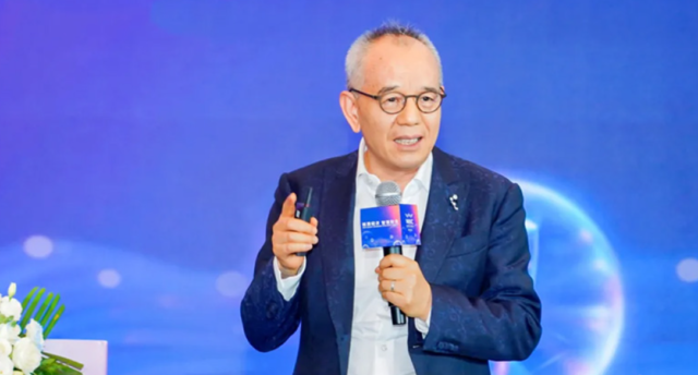 金蝶CEO徐少春:人类的良知永远不可能被AI替代
