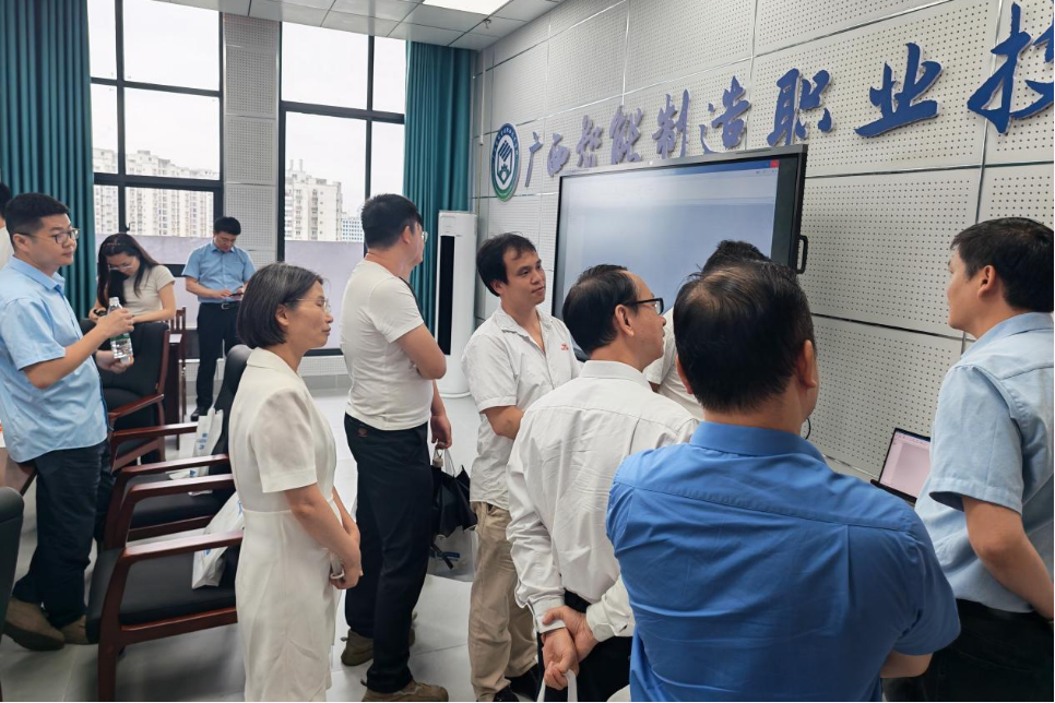 火力全开,10城接力!CAXA 2027新品巡展火热进行中