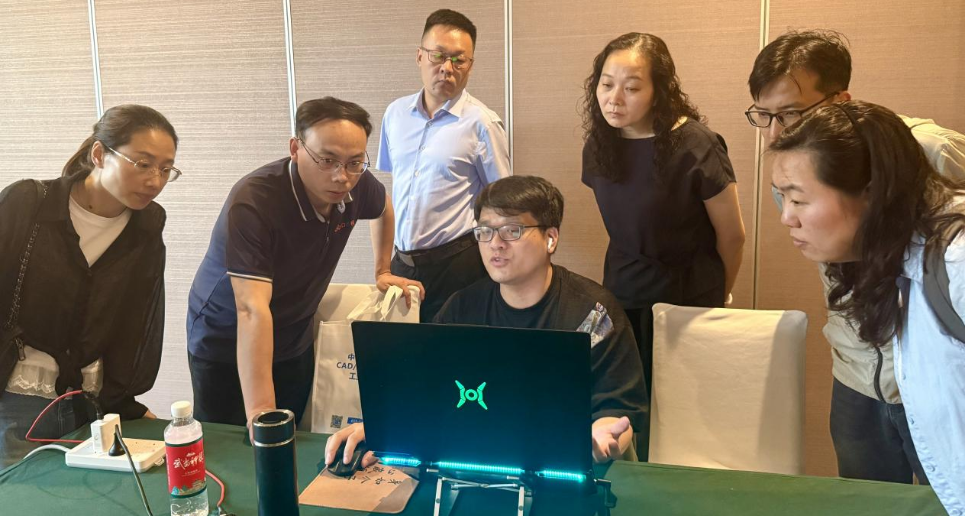 火力全开,10城接力!CAXA 2027新品巡展火热进行中