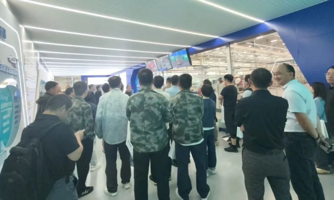 火力全开,10城接力!CAXA 2027新品巡展火热进行中